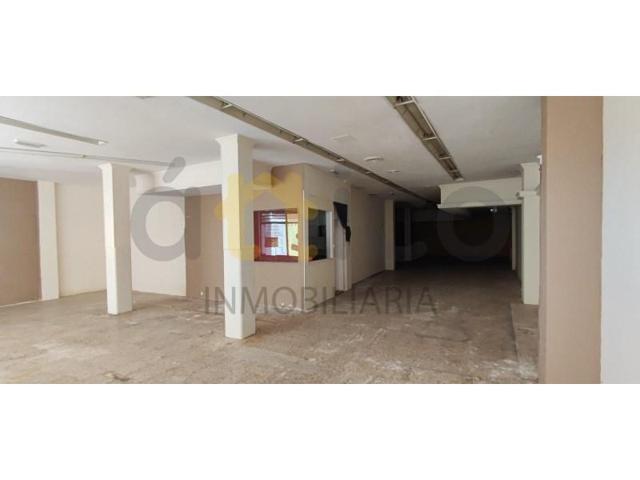 Local comercial en venta en Valladolid photo 0
