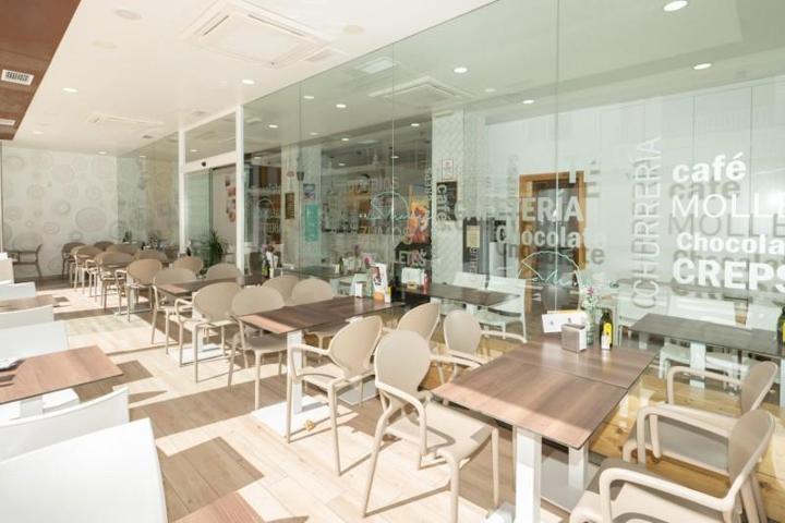 Local comercial en venta en Motril, Norte photo 0