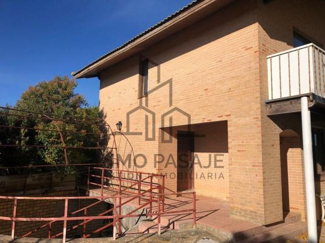 Chalet en venta en Palencia, Paredes de Monte photo 0