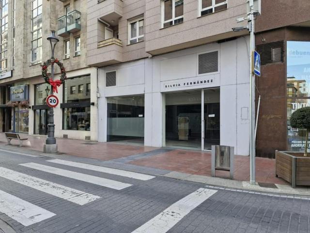 Local comercial en venta en Ponferrada, Centro photo 0