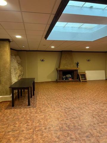 Local comercial en venta en Zuheros, Próxima a la plaza photo 0