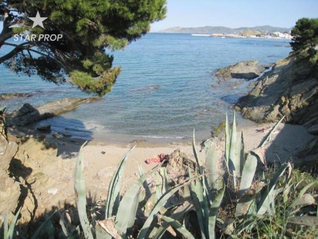 Piso en venta en Llançà photo 0