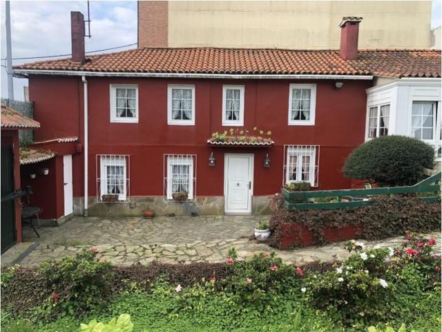 Chalet en venta en Ferrol photo 0
