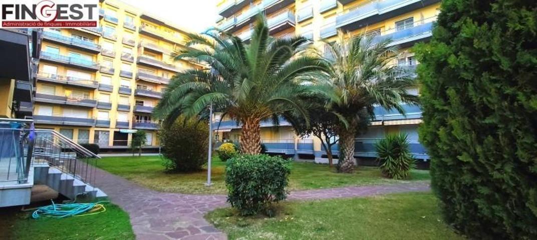 Piso en venta en Blanes, Els Pins photo 0