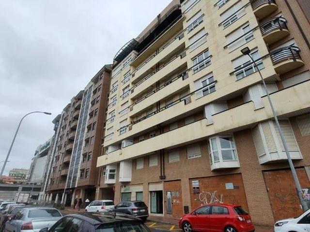 Local comercial en venta en León, Calle Santos Olivera, 24005 photo 0