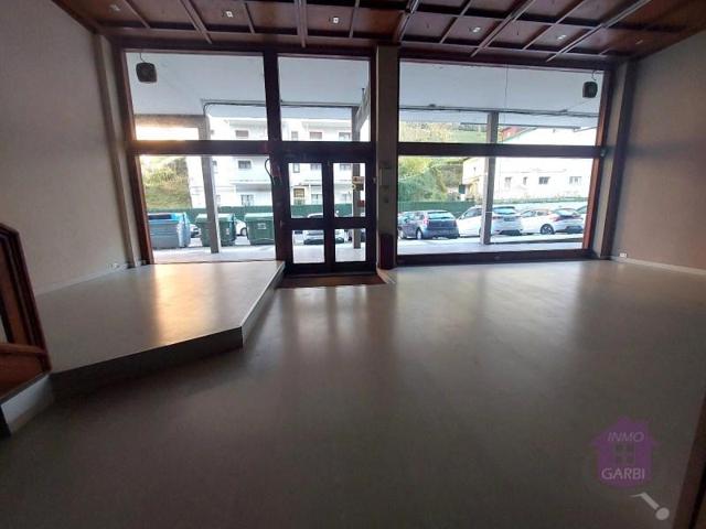 Local comercial en venta en Donostia-San Sebastián photo 0