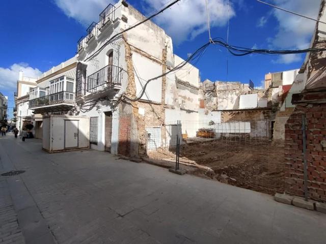 Terreno en venta en Chiclana de la Frontera, Centro urbano photo 0