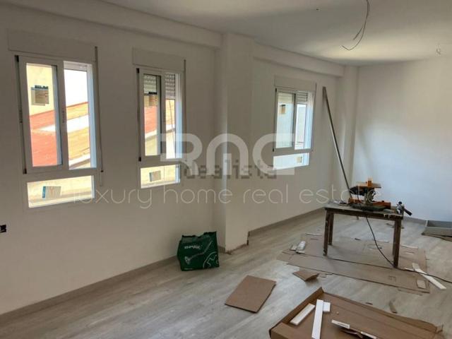 Piso en venta en Valencia, Ruzafa photo 0