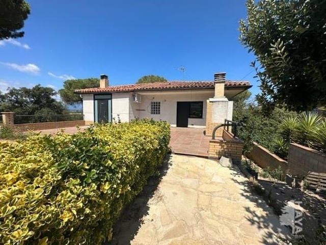 Chalet en venta en Tordera, Urb. Mas Mora photo 0