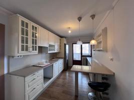 Piso en venta en Avilés, Avilés photo 0