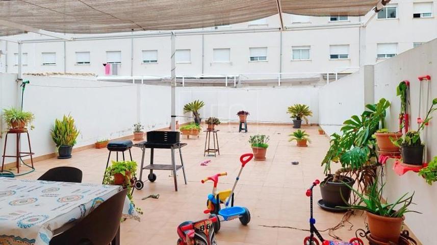 Piso en venta en Gandia, Corea photo 0