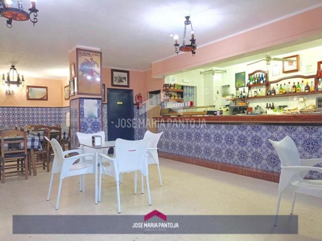 Local comercial en venta en Jerez de la Frontera, Montealegre photo 0
