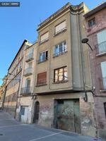 Casa en venta en Barbastro, Centro photo 0