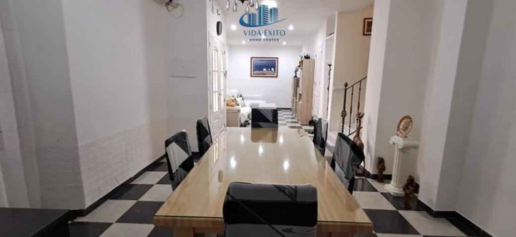 Casa en venta en Jaén, Catedral photo 0