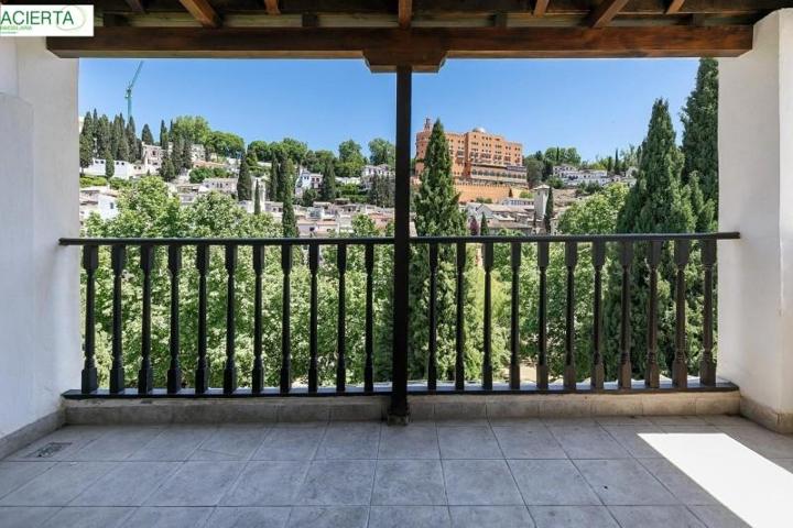 Piso en venta en Granada, Realejo photo 0