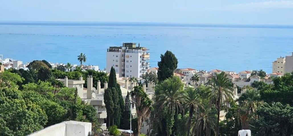 Apartamento en alquiler en Torremolinos, La carihuela - los nidos photo 0