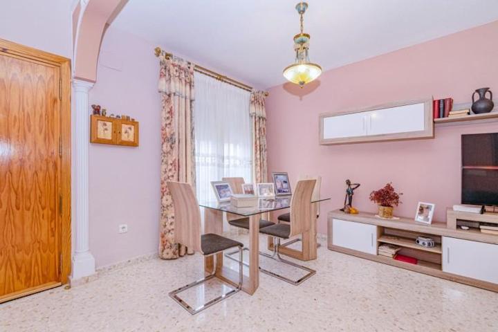 Adosada en venta en Zubia, Área de Granada photo 0