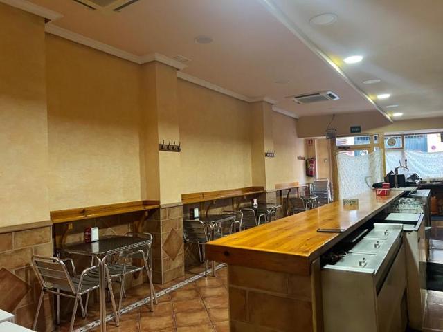 Local comercial en venta en Zaragoza, La Magdalena photo 0