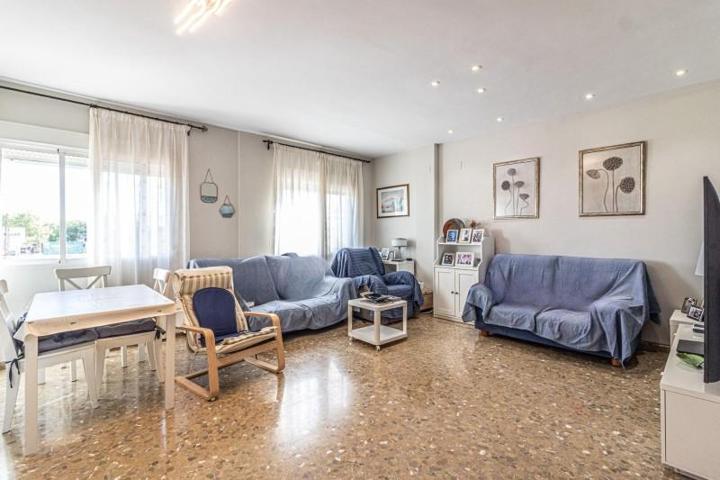 Adosada en venta en L'Alcudia, L Alcúdia photo 0