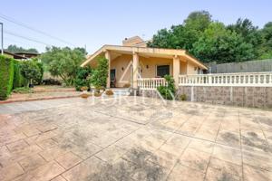 Chalet en venta en Riudecanyes, El mar de riudecanyes photo 0