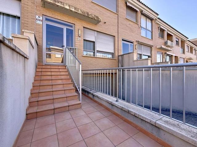 Adosada en venta en Onil, San Jaime photo 0