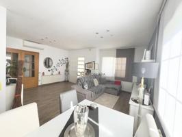 Casa en venta en Torrelles de Foix, La plana de les torres photo 0