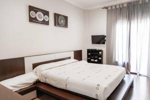 Casa en venta en Humilladero, Andalucia photo 0