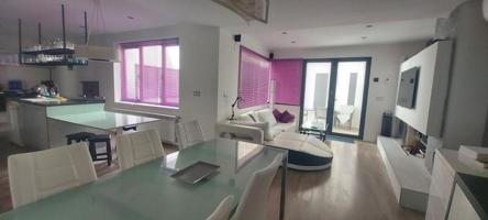 Duplex en venta en La Roda, Centro photo 0