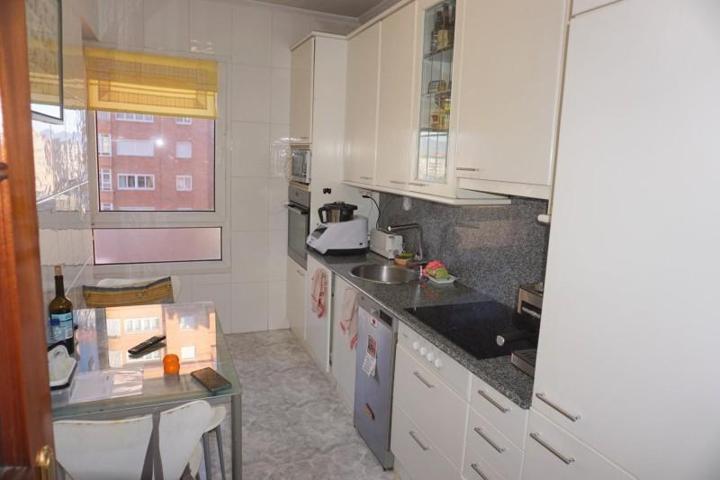 Piso en venta en Vitoria-Gasteiz, Judimendi photo 0