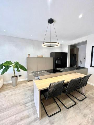 Piso en venta en Torrevieja, Torrevieja photo 0