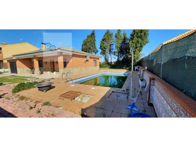 Chalet en venta en Illescas photo 0