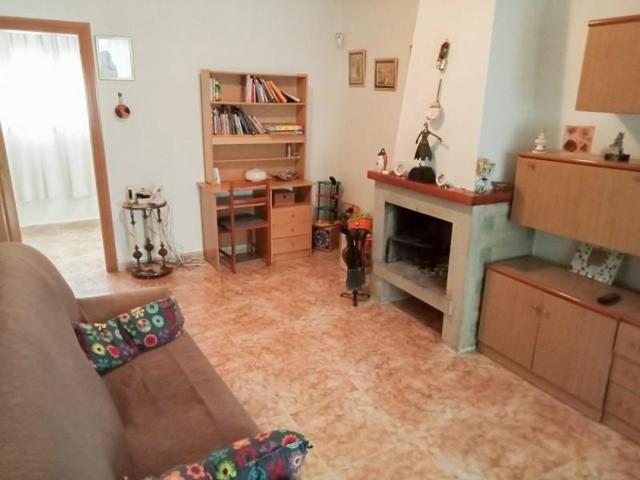 Adosada en venta en Cunit, 2ª linea de mar photo 0