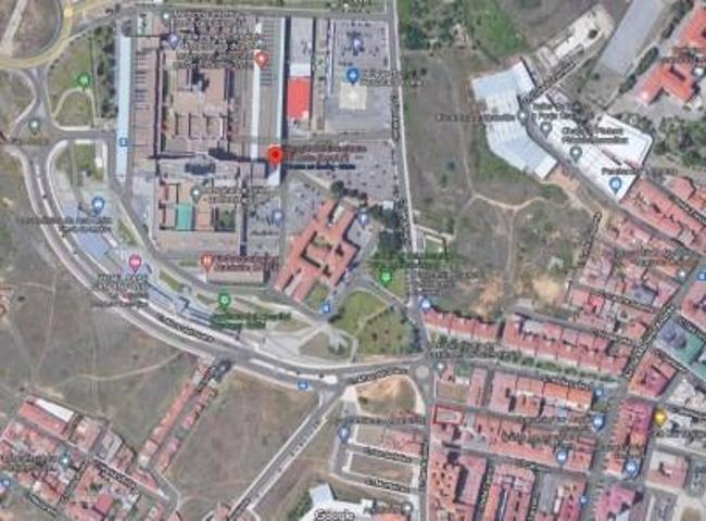 Terreno en venta en León, Hospitales photo 0