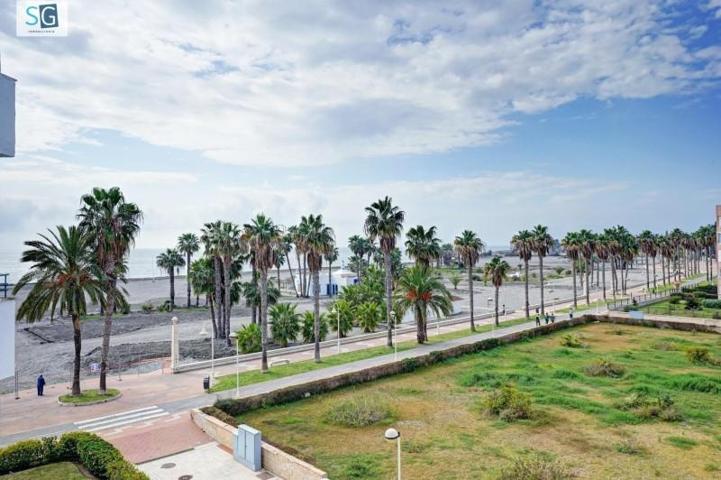 Piso en venta en Motril, Playa De Poniente photo 0