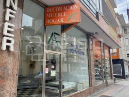 Local comercial en venta en Laredo, Centro photo 0