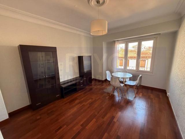 Piso en venta en Logroño photo 0