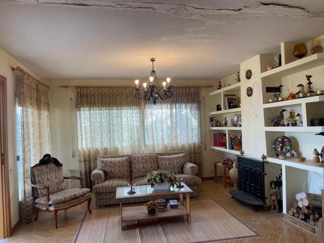 Chalet en venta en Casar, Urb.Las Colinas photo 0