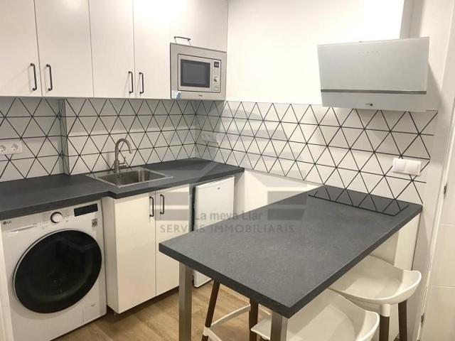 Piso en venta en Barcelona, Carrer del Doctor Giné i Partagàs, 08003 photo 0