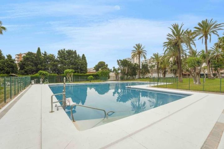 Apartamento en venta en Benalmádena, Costa photo 0