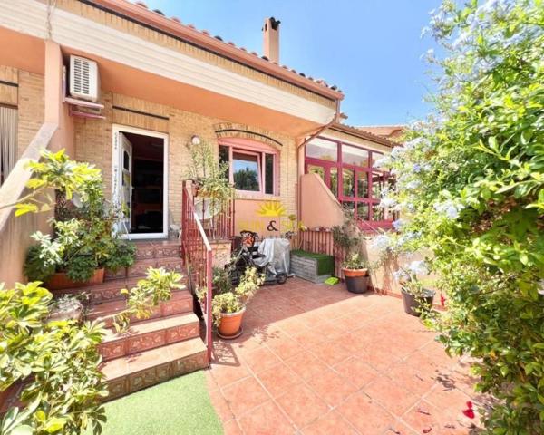 Chalet en venta en Pilar de la Horadada, La Torre de la Horadada photo 0