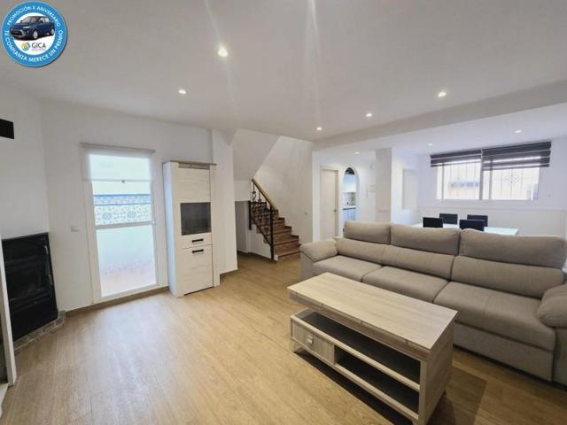 Adosada en venta en San Fernando, San Fernando photo 0