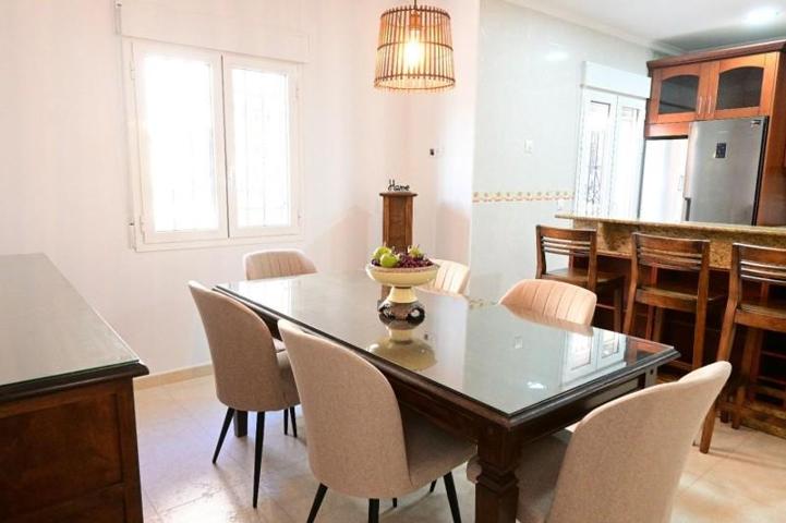 Chalet en venta en Vera, Calle Celia Viñas, 04620 photo 0