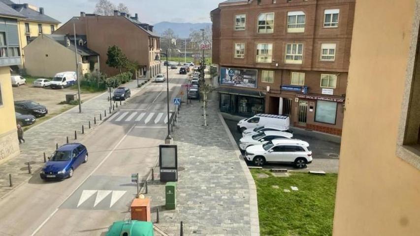 Duplex en venta en Ponferrada, Avenida el Castillo, 24401 photo 0