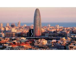 Planta baja en venta en Barcelona, El Clot photo 0