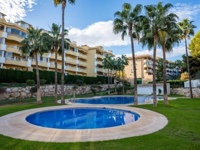 Apartamento en venta en Fuengirola photo 0