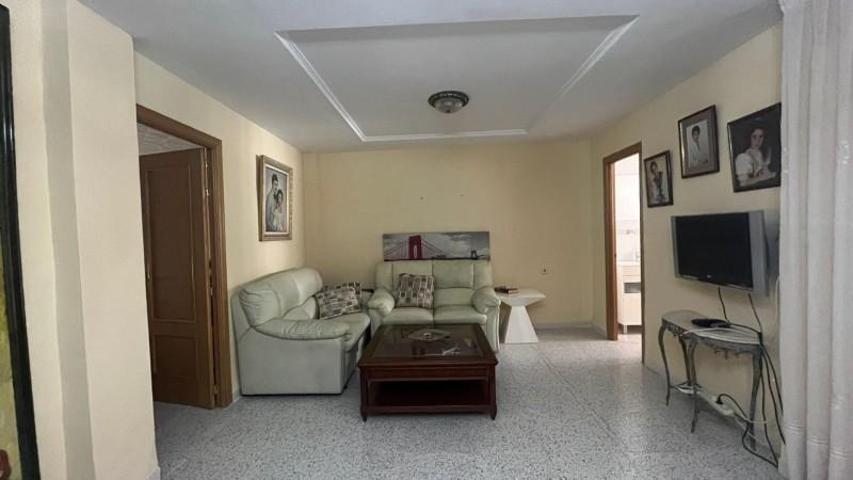 Casa en venta en Torrent, Germanias alto photo 0