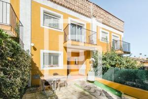 Adosada en venta en Chiva, URB. EL BOSQUE photo 0