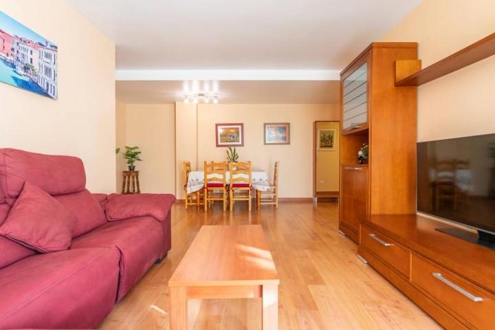 Piso en venta en Reus, Mestral photo 0