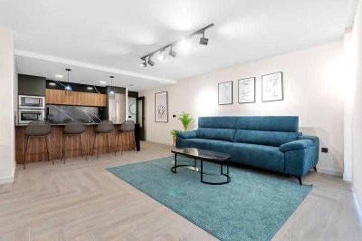 Apartamento en venta en Torrevieja, Centro photo 0