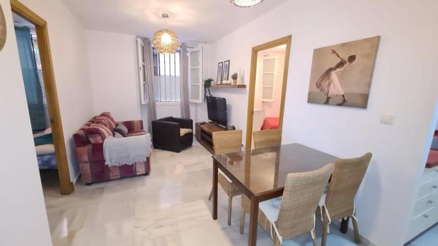 Planta baja en venta en Cádiz, Centro photo 0